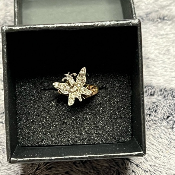 14k Gold Diamond Butterfly Ring Size 4 - Picture 2 of 8